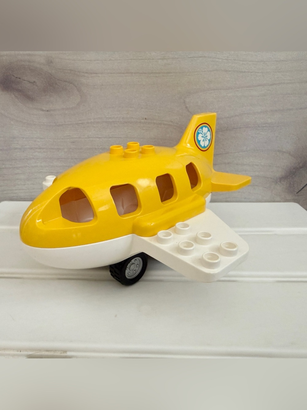 Duplo Yellow White Hawaii Wheels Vacation Airplane Propeller Plane Air Flight